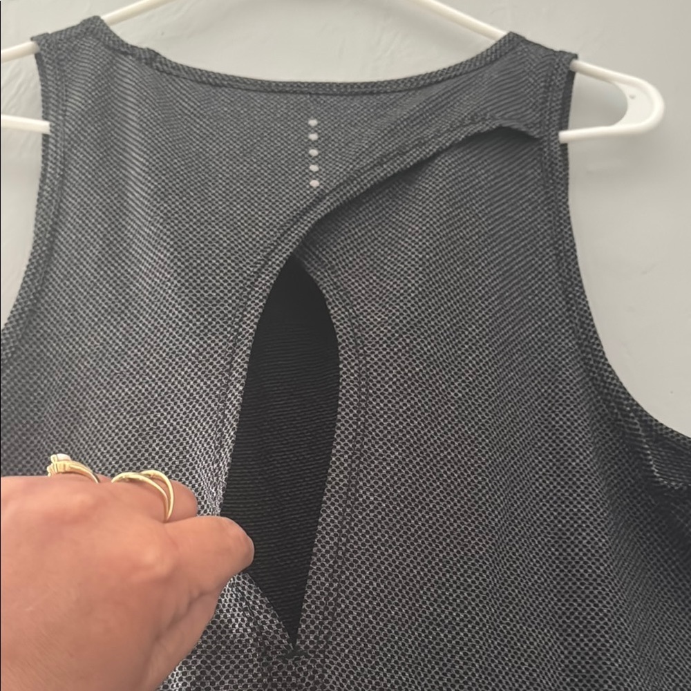Black Sleeveless Women's Top Atlétic - Picture 5 of 8